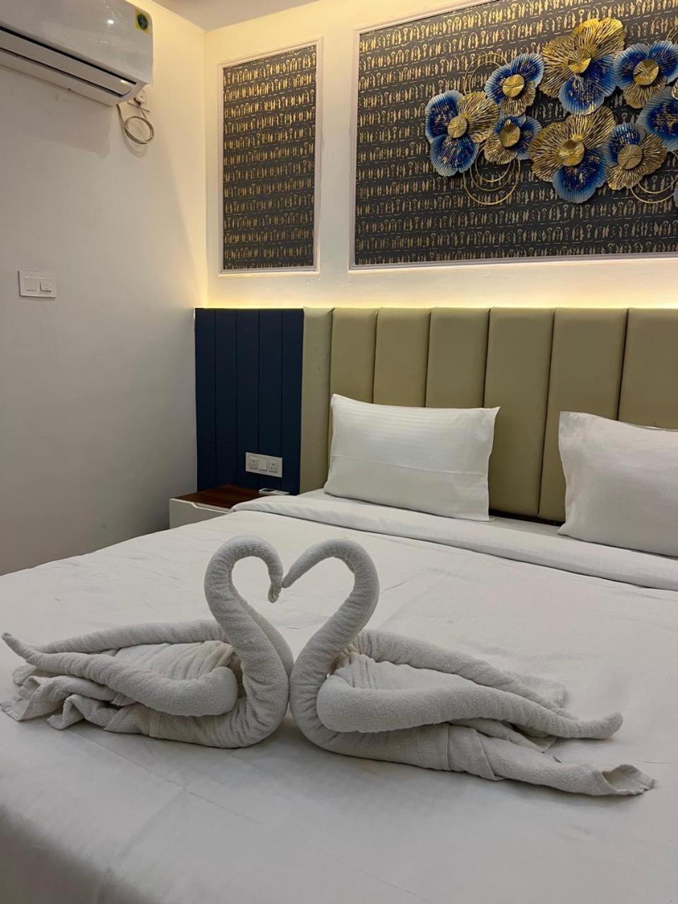 Snr Venus Hotels Tirupati Exterior photo